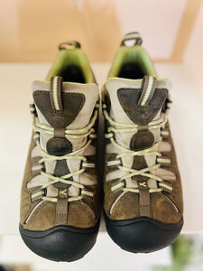 (11) Keen Brown Green Tennis Shoes Womens